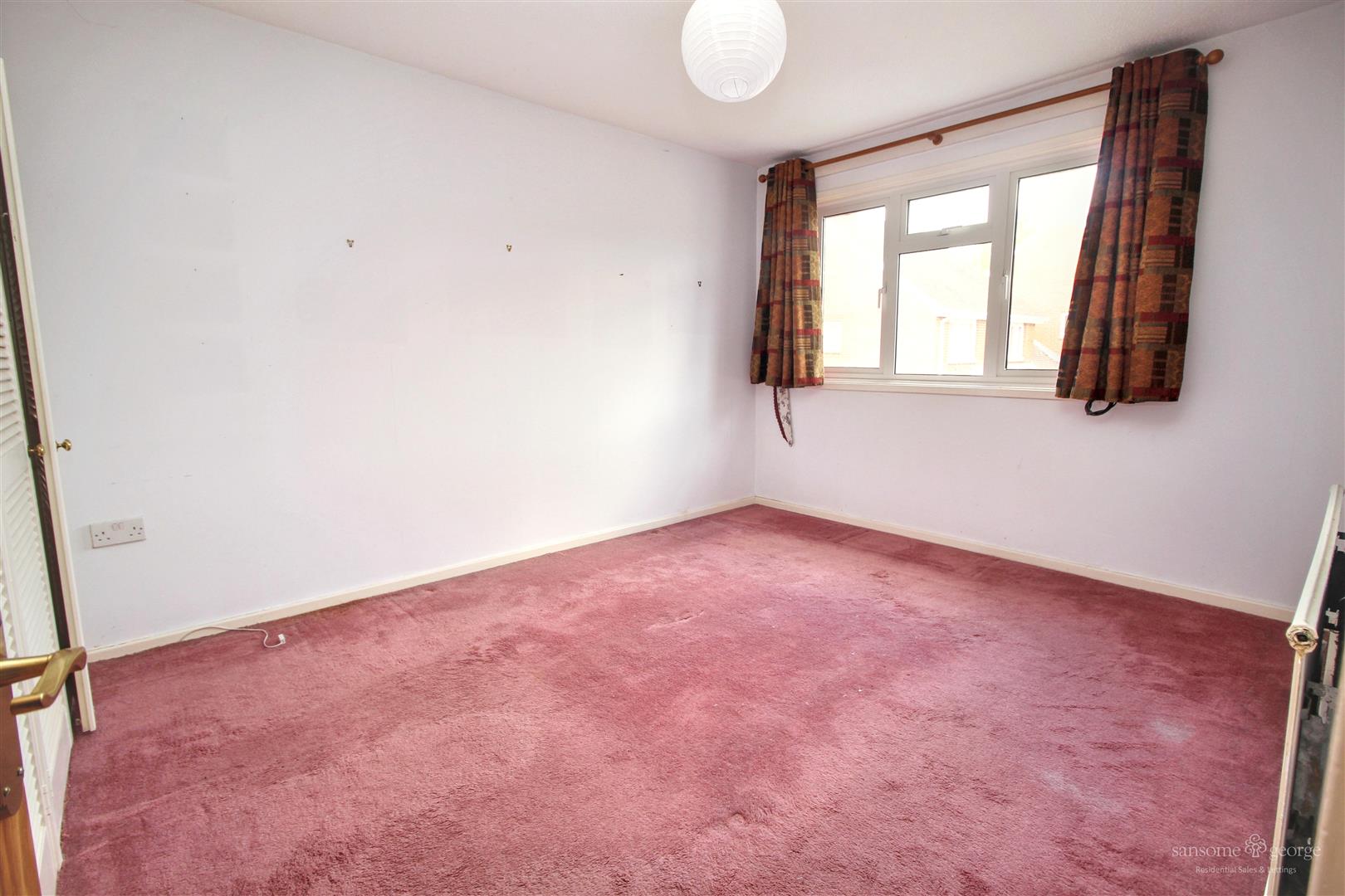 Bensgrove Close, Woodcote, Reading
